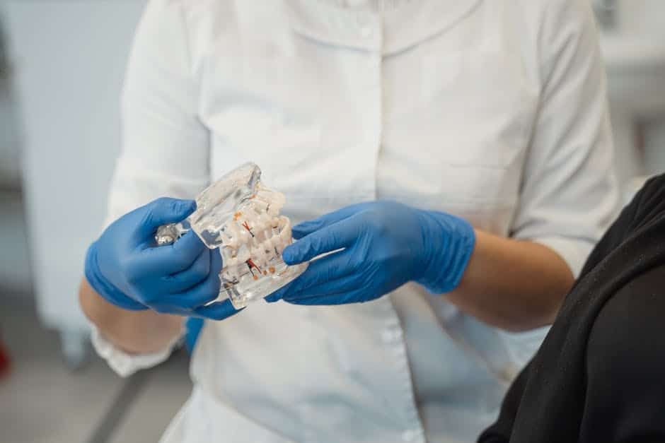 Denture Options: How to Choose the Right Dentures For You
