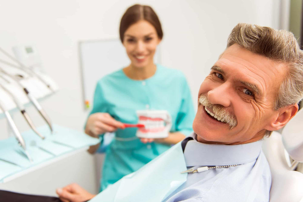 Dentures vs Veneers: A Comparative Guide