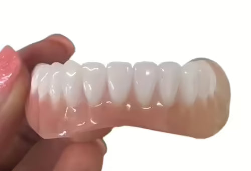 How To Match the Shade of Your Dentures to Your Teeth &amp; Gums
